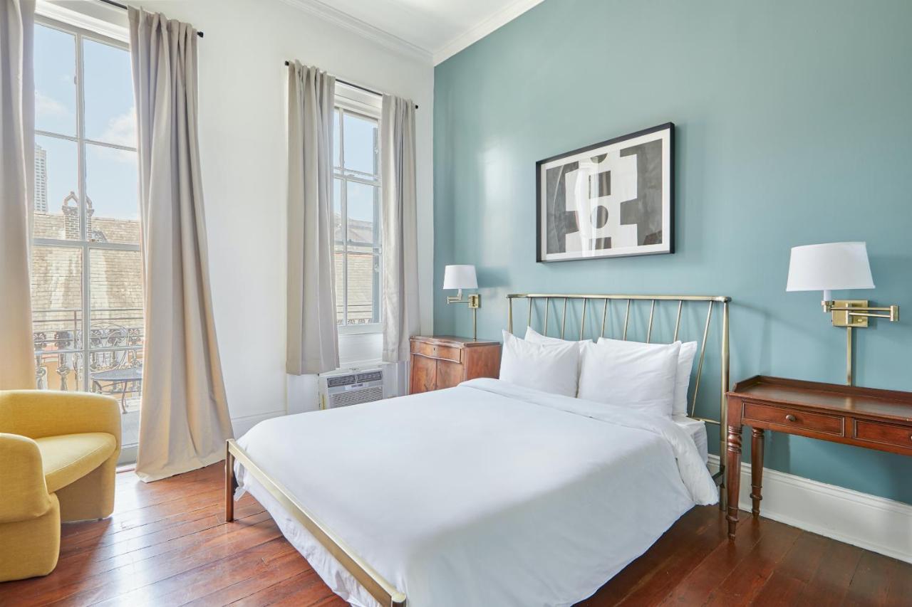 Queen Room with Balcony