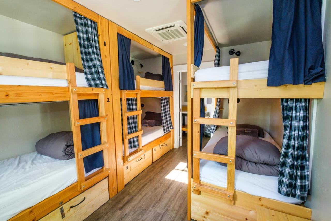 Family Room with Private Bathroom,1007745238:JPEG