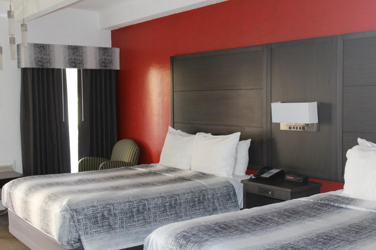 Queen Room with Two Queen Beds - Non-Smoking