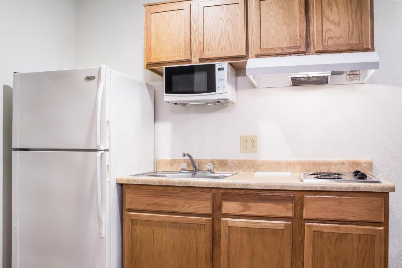 Double Room with Two Double Beds - Non-Smoking