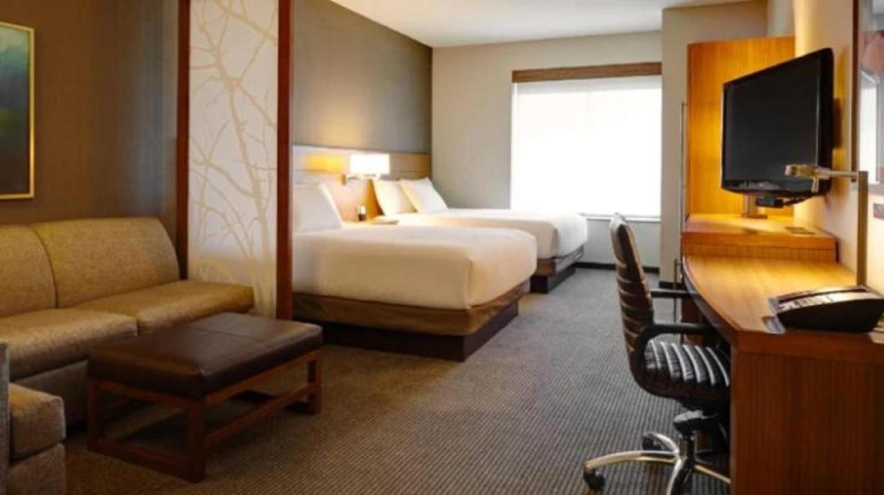 Queen Room with Two Queen Beds and Sofa Bed