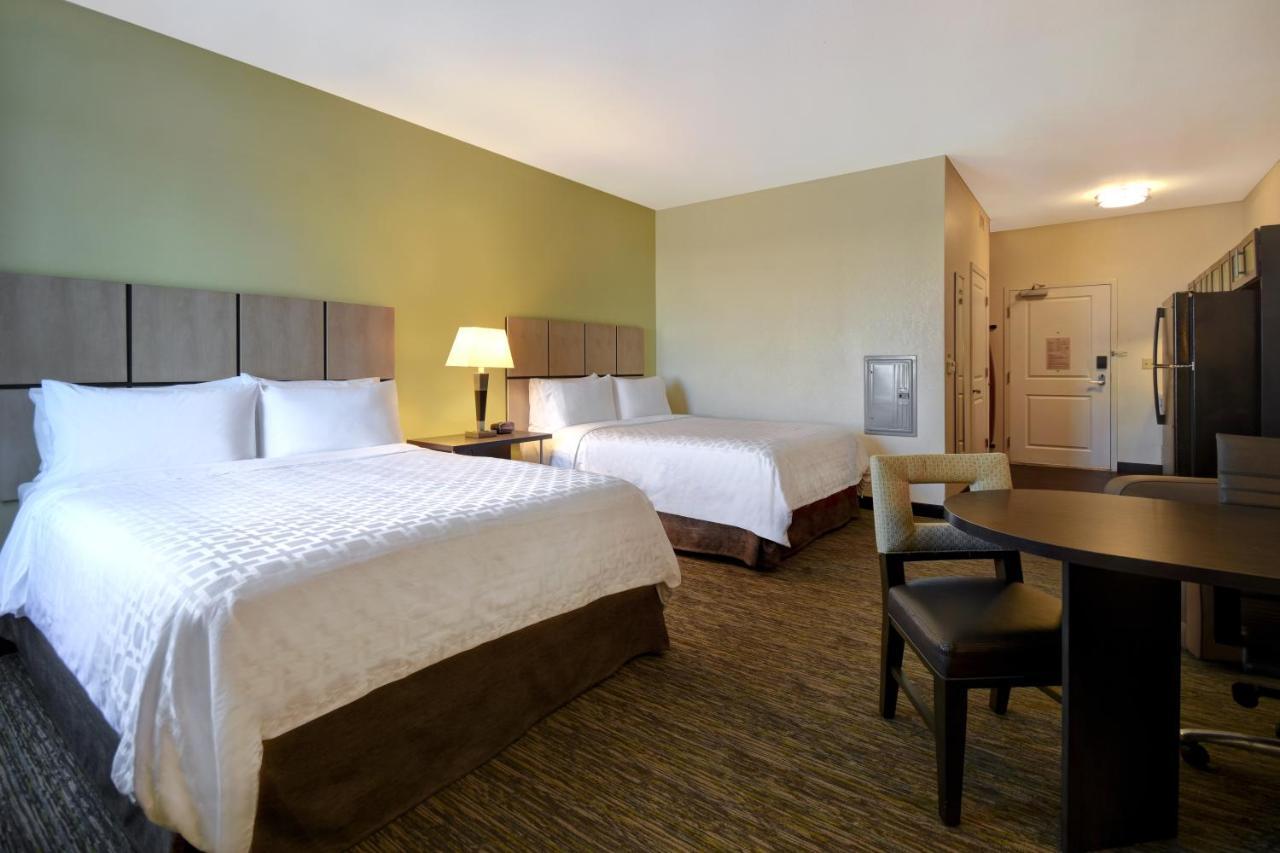 Queen Suite with Two Queen Beds