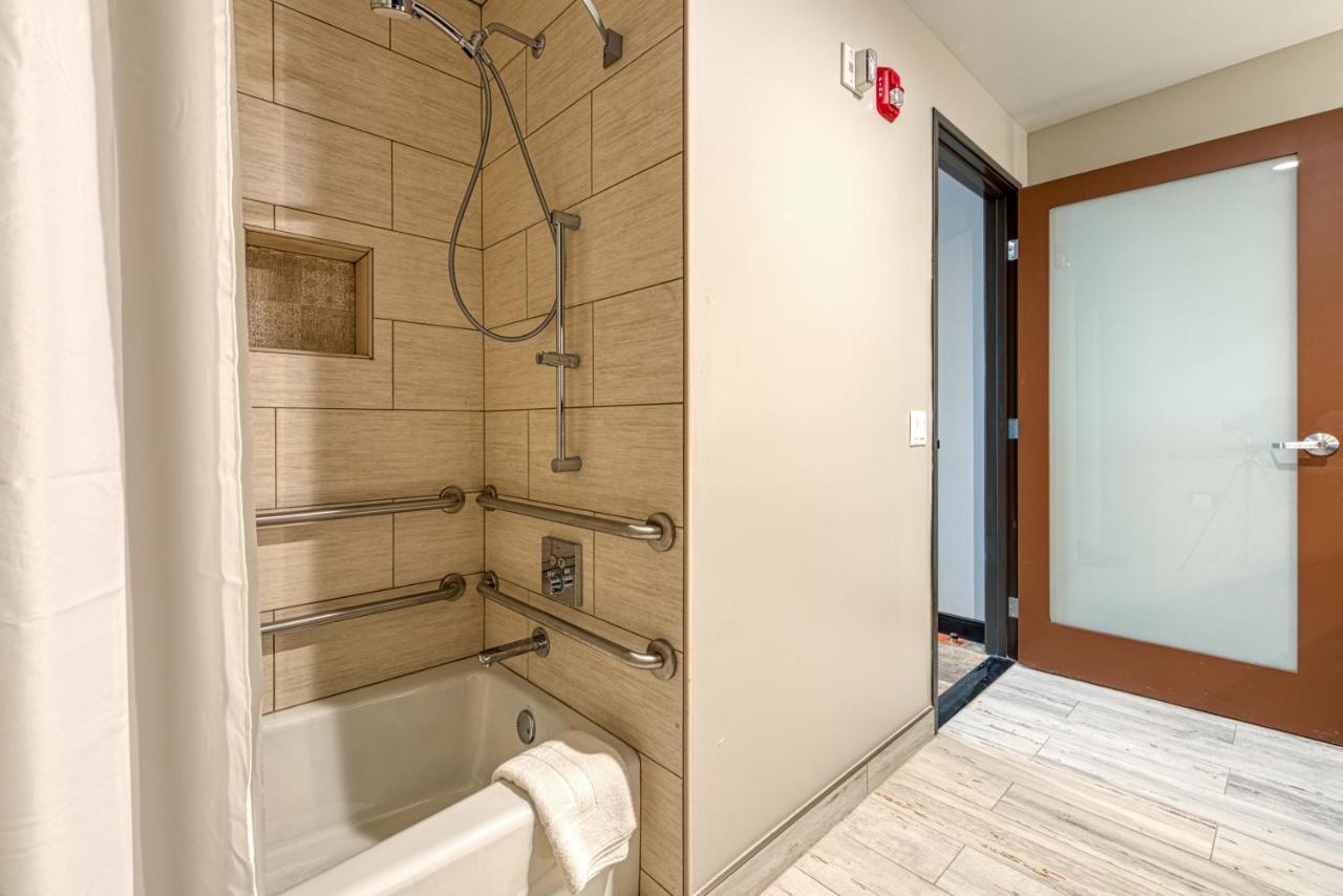 Double Room - Disability Access,1032982868:JPEG