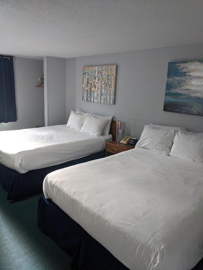 Queen Room with Two Queen Beds