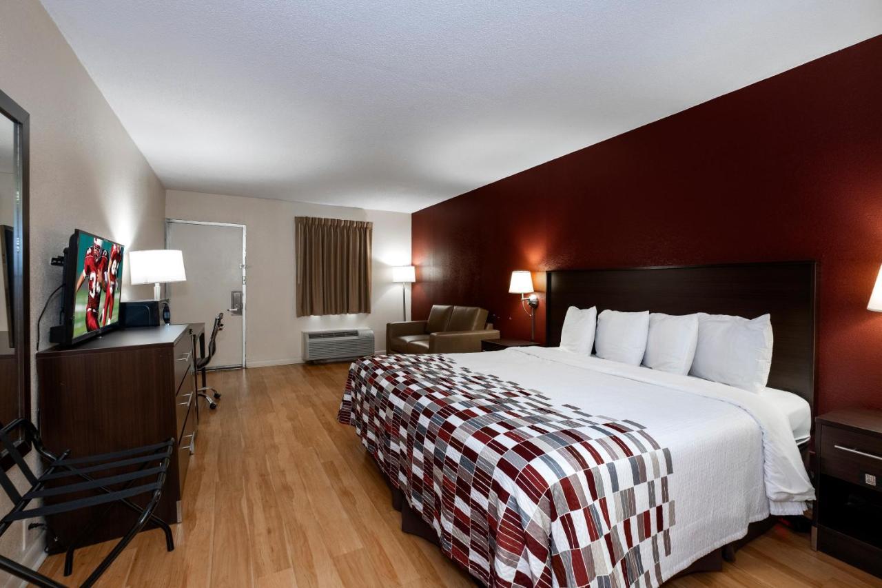 Superior King Room with Sofa Non-Smoking