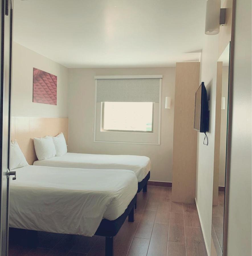 Standard Double Room with Two Single Beds,1041173722:JPEG