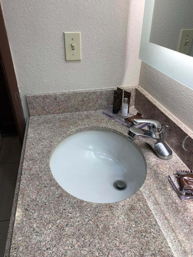 1 King Bed, Studio, Mobility/Hearing Impaired Accessible Suite, Non-Smoking