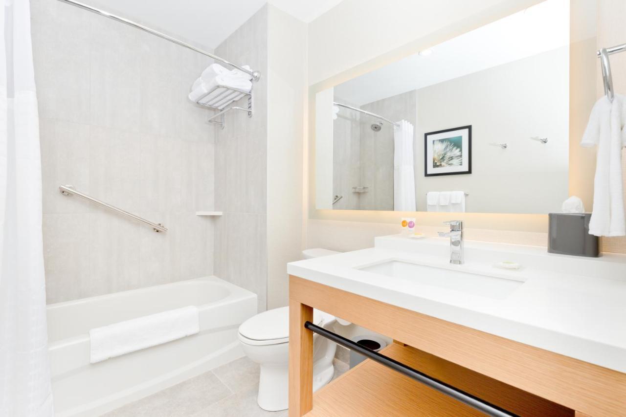 Queen Room with Two Queen Beds, Sofa Bed and Roll-in Shower - Disability Access