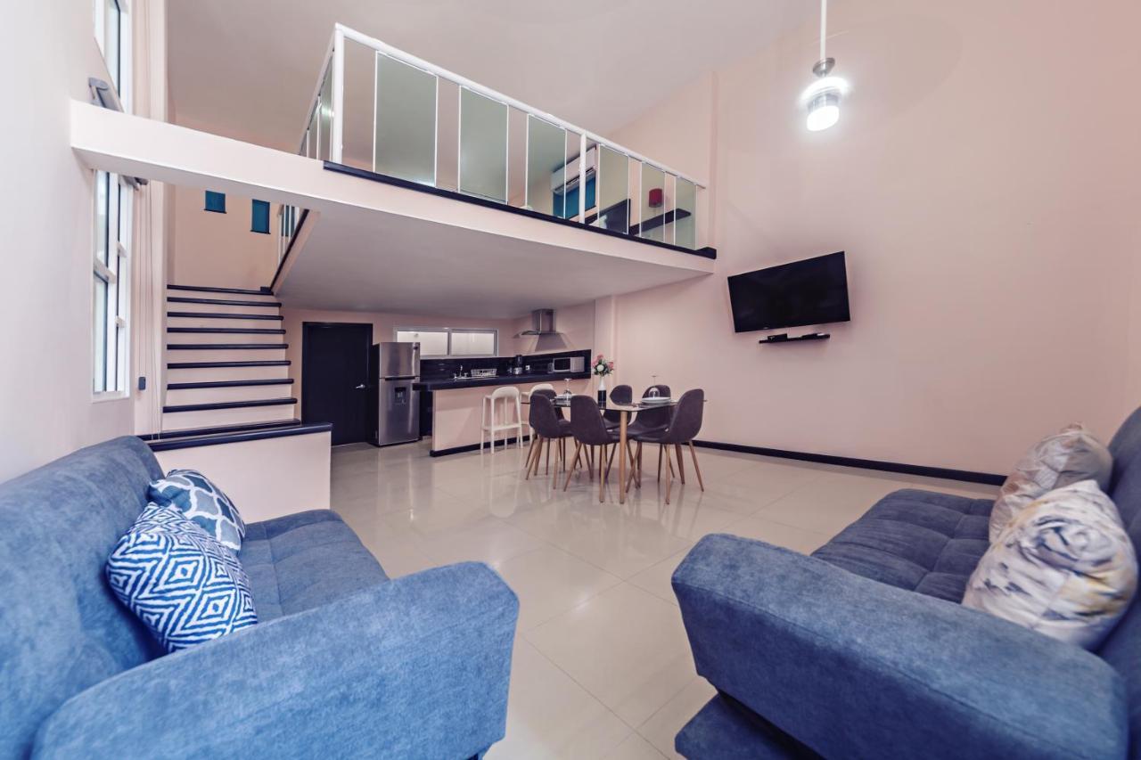 Studio - Split Level