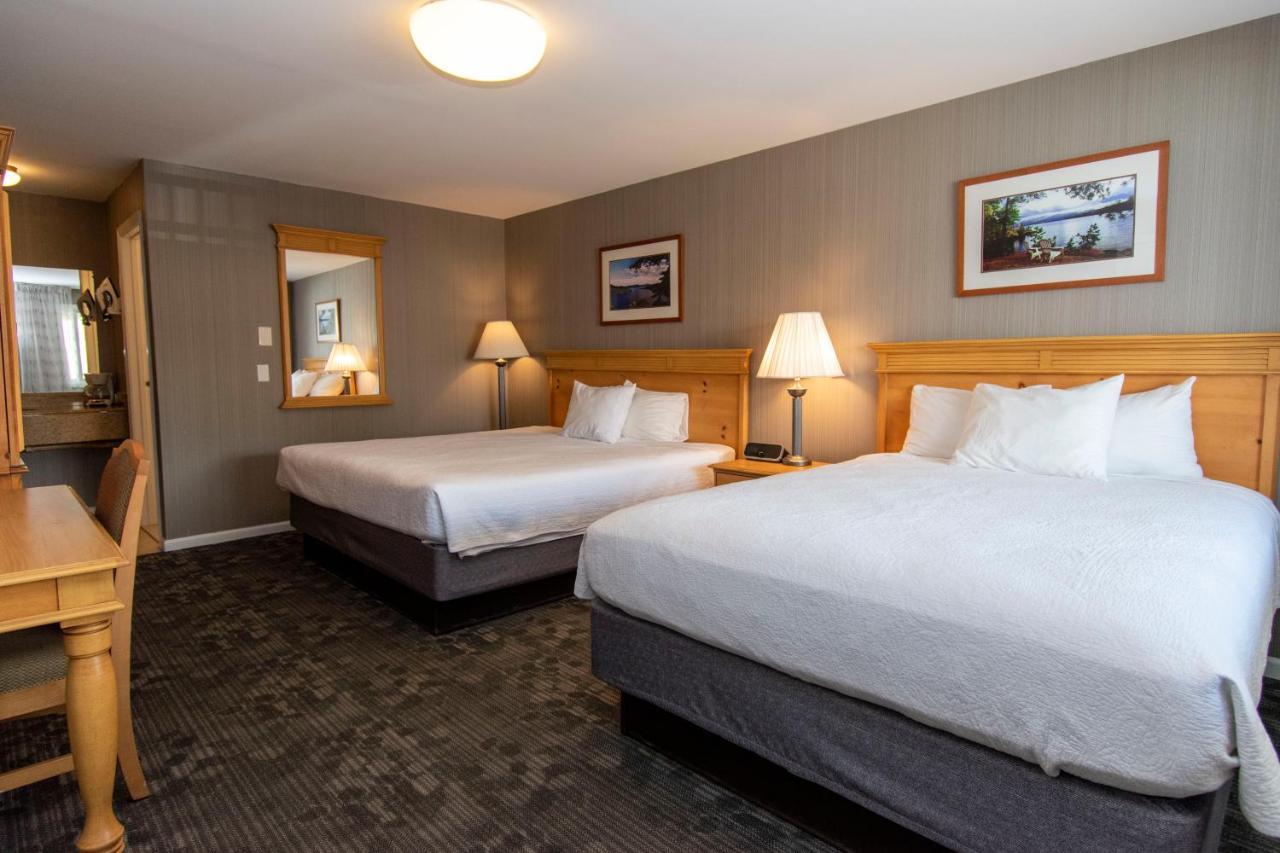 Lakefront Room 2 Kings,1072615741:JPEG