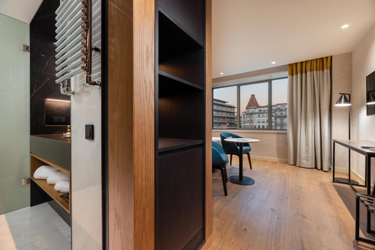 Deluxe Double Room with Aliados View and Spa Access