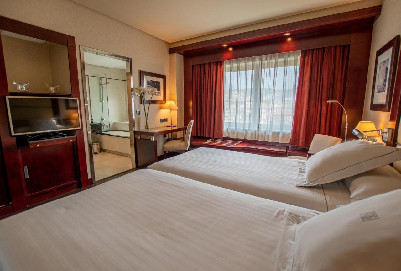 Double or Twin Room (1-2 Adults)