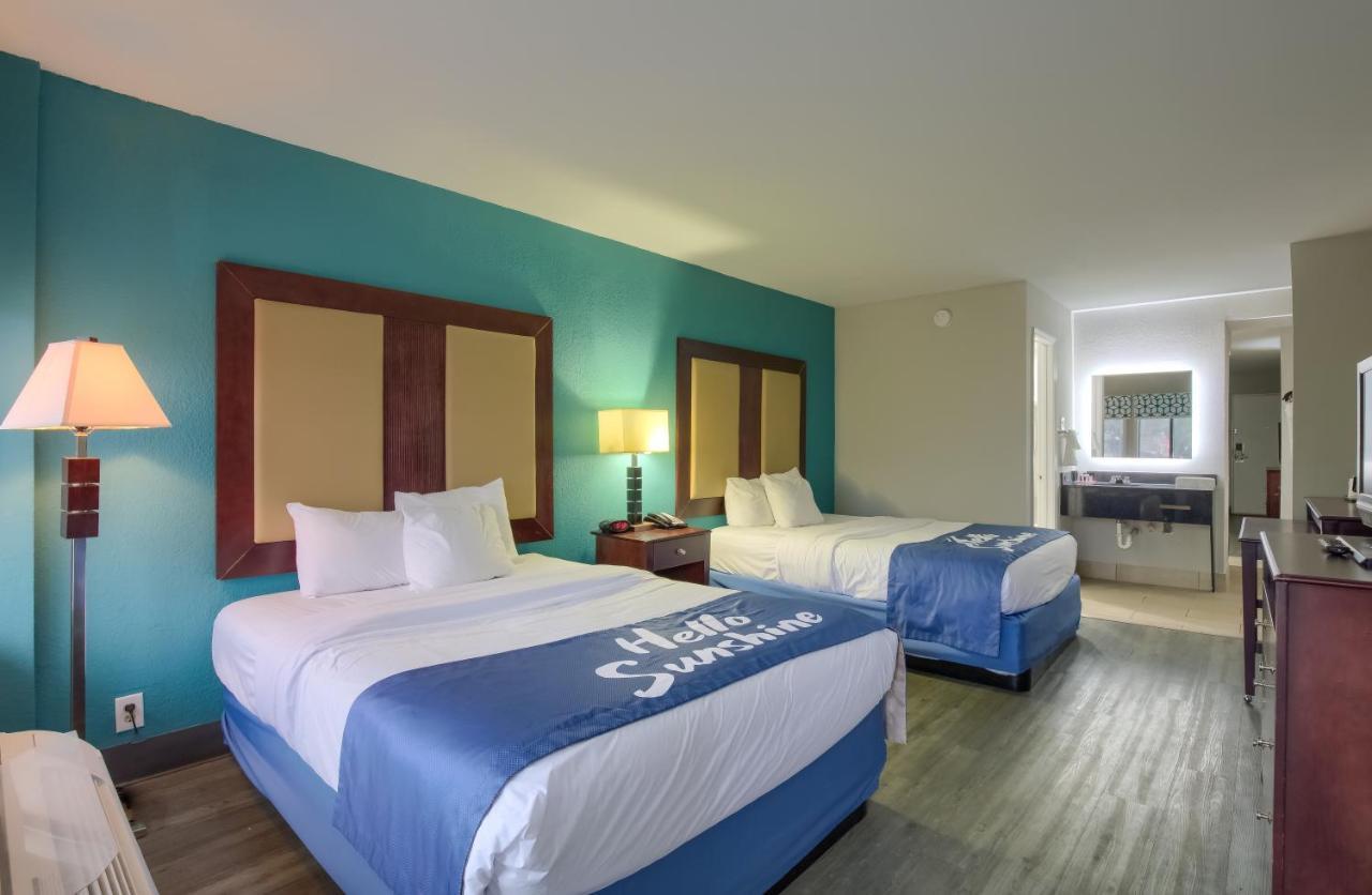 Studio Suite with Two Queen Beds - Non-Smoking