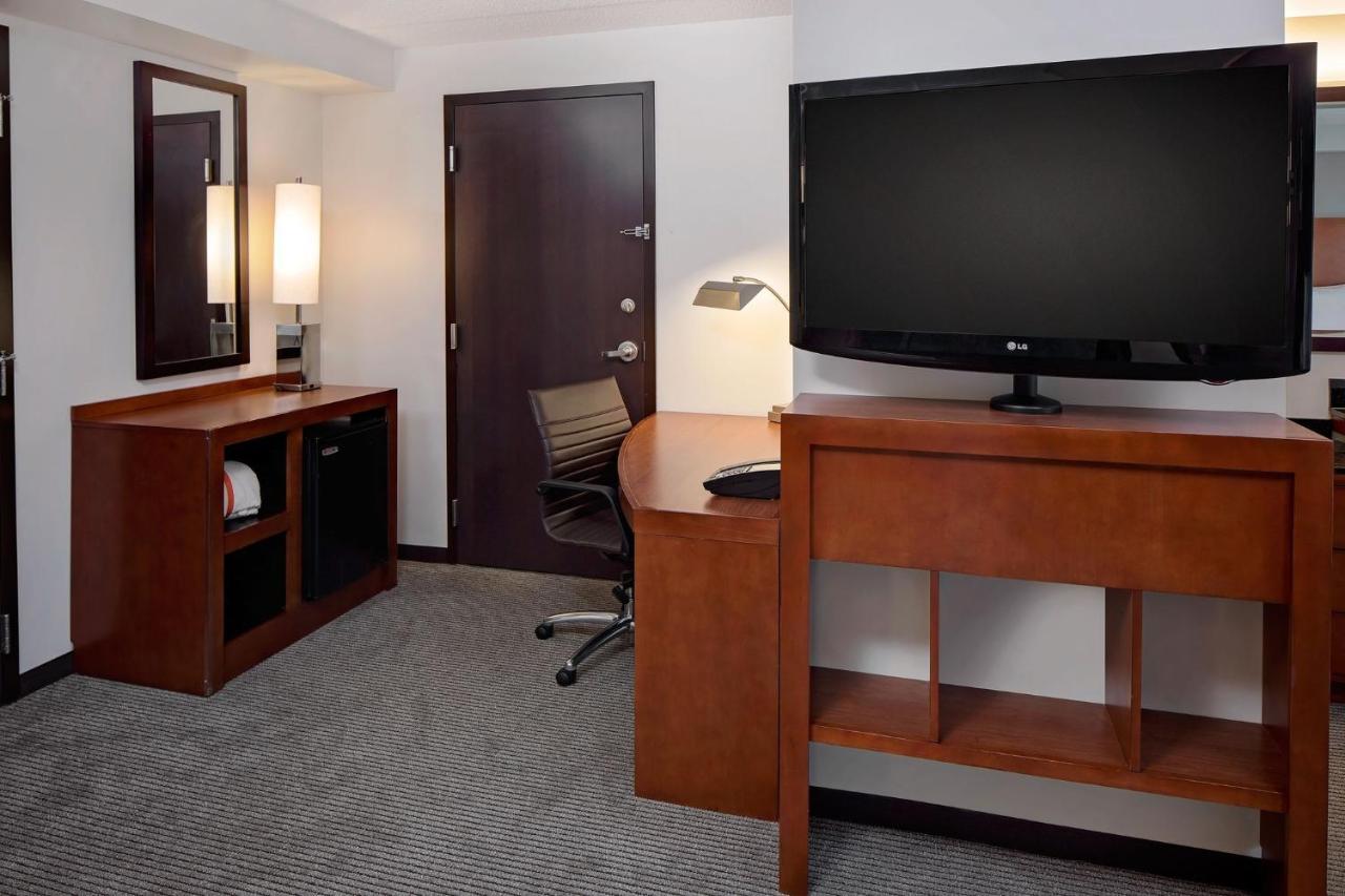 King Room with Sofa Bed