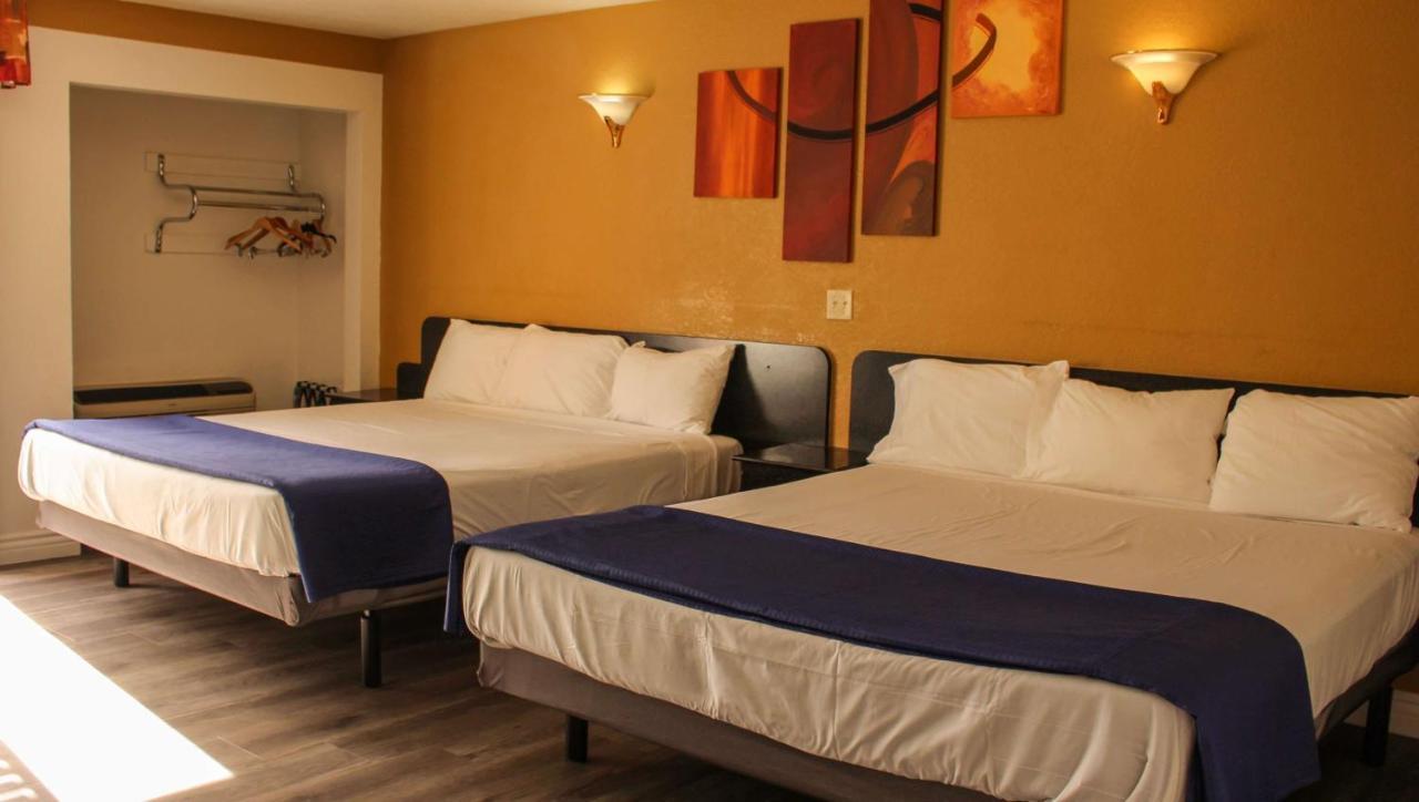 King Room with Two King Beds - Non-Smoking