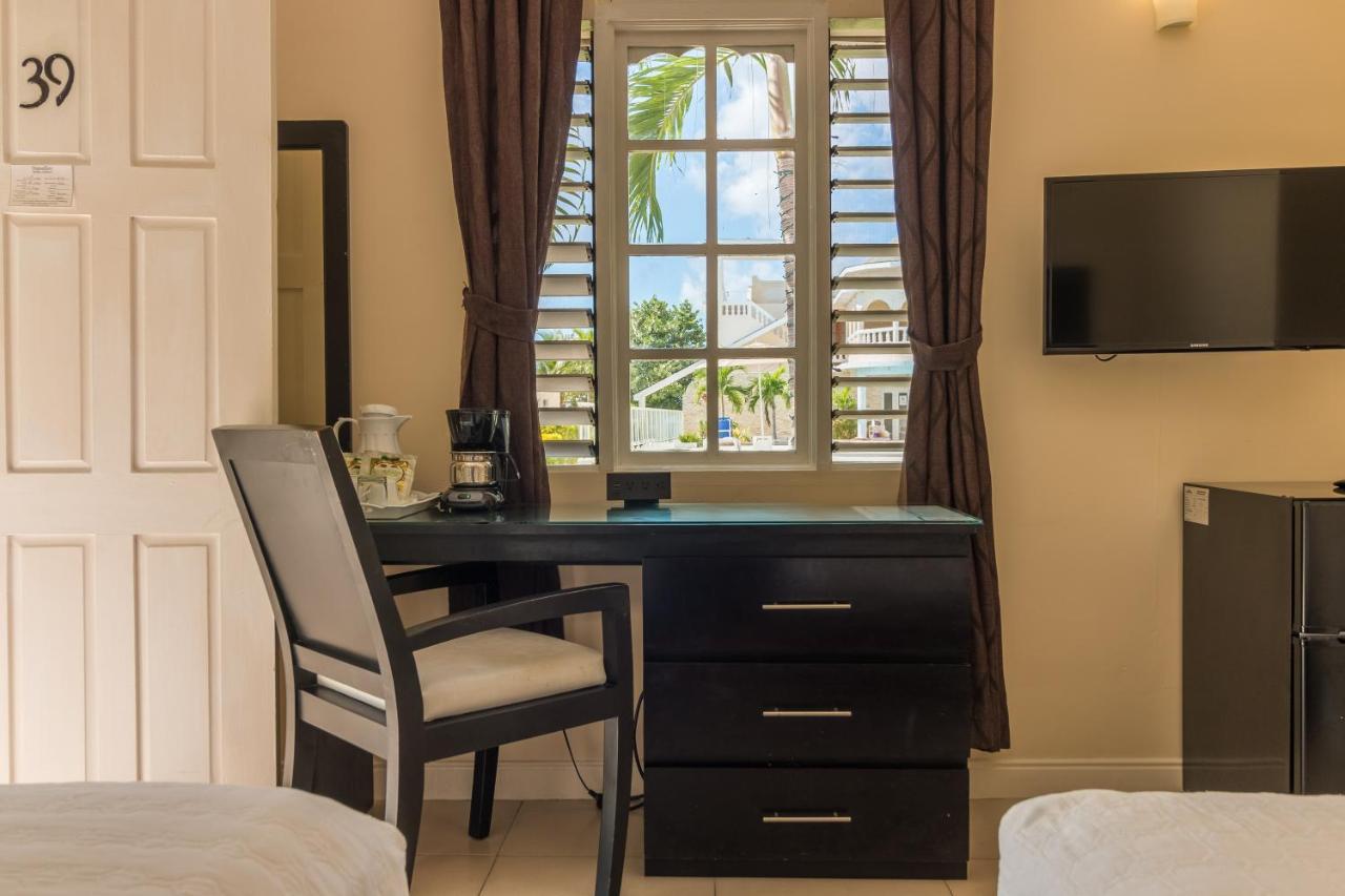 Standard Room with Two Double Beds,1629902590:JPEG