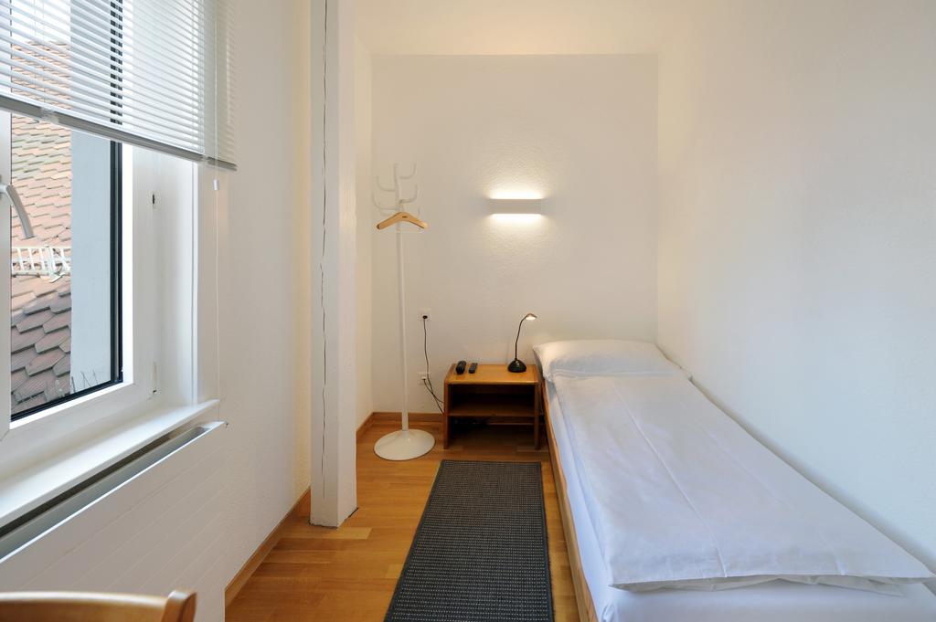 Single Room with Private External Bathroom