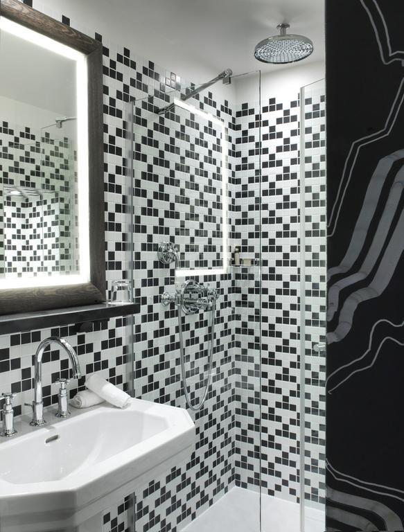 Two Connecting Double Rooms