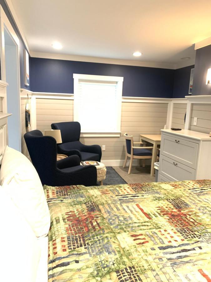 Queen Suite