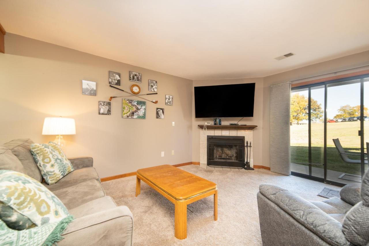 Deluxe Two-Bedroom Apartment