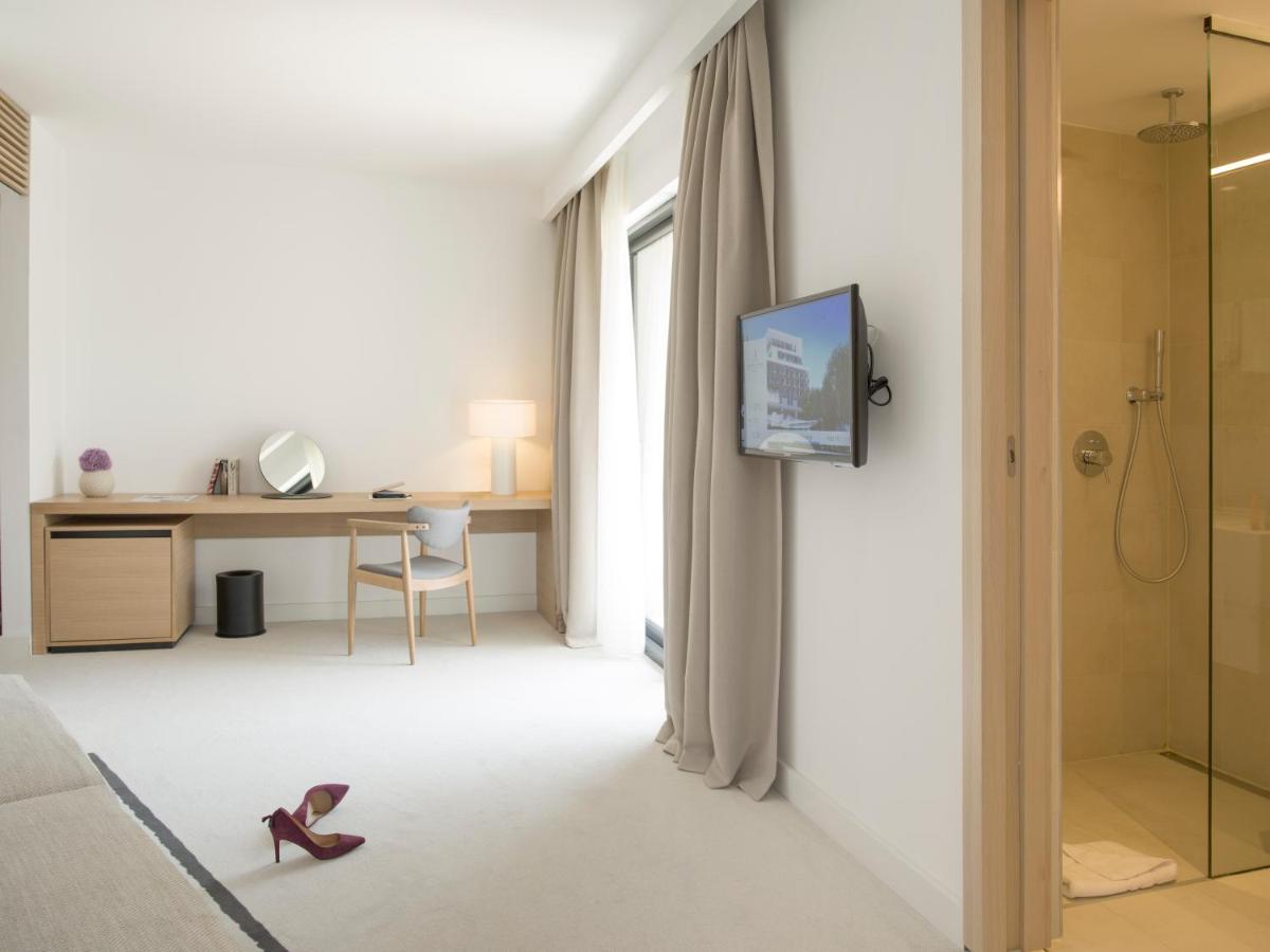 Premium Double Room with Balcony and Sea View