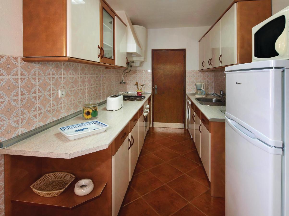 King Room with Mobility Accessible Trans Shower,1109438790:JPEG