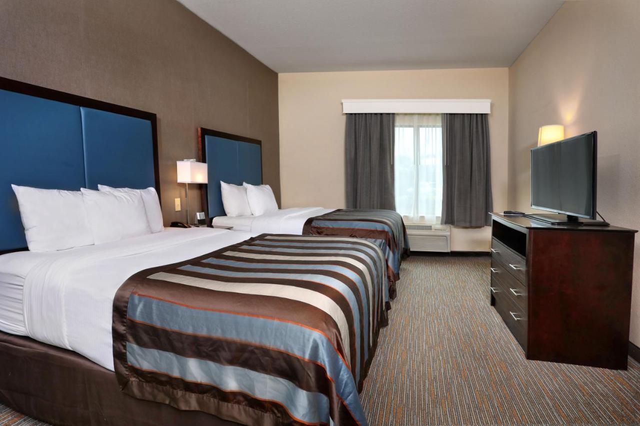 Suite with Two Queen Beds - Non-Smoking