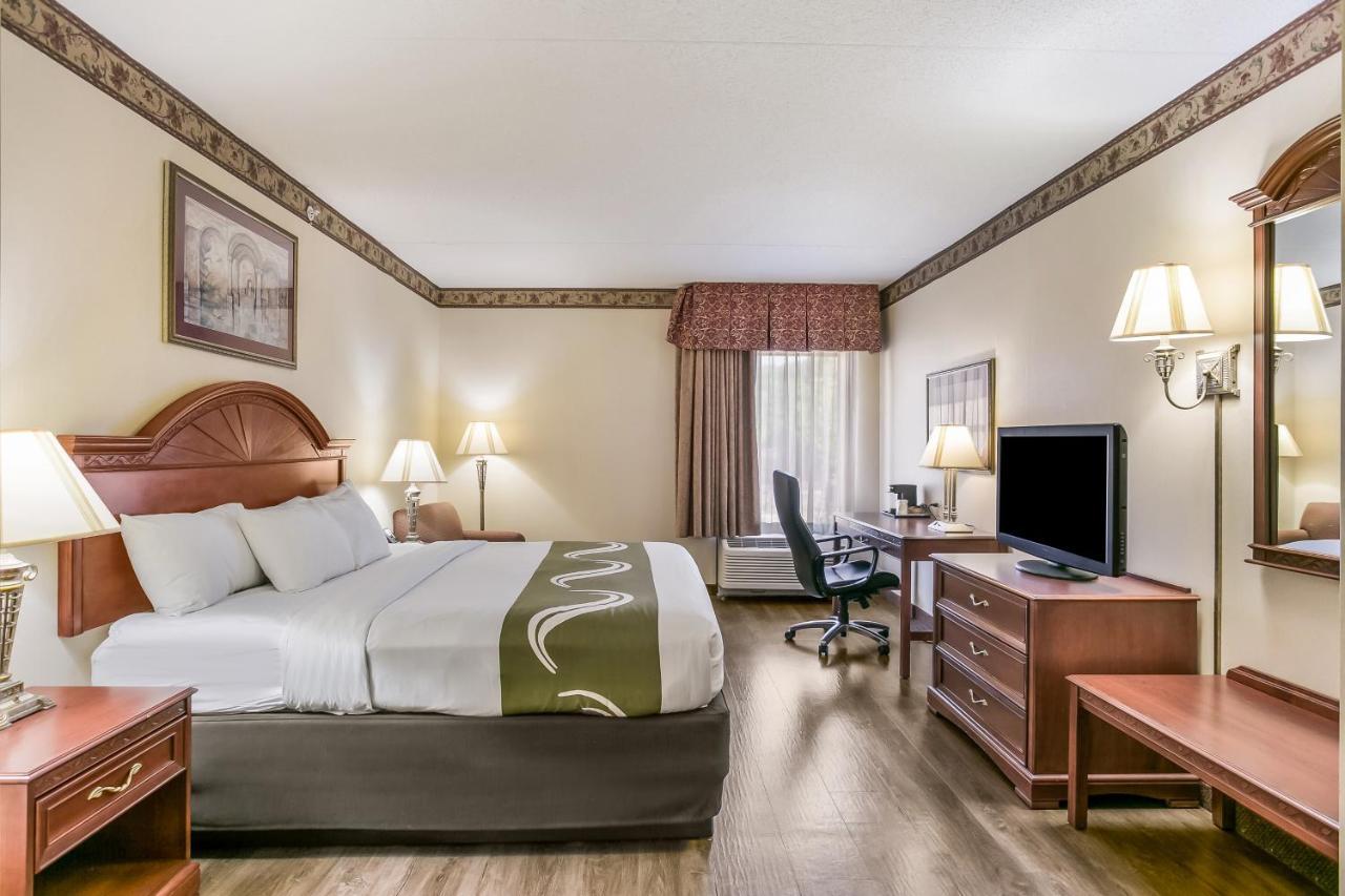 King Room - Accessible/Non-Smoking