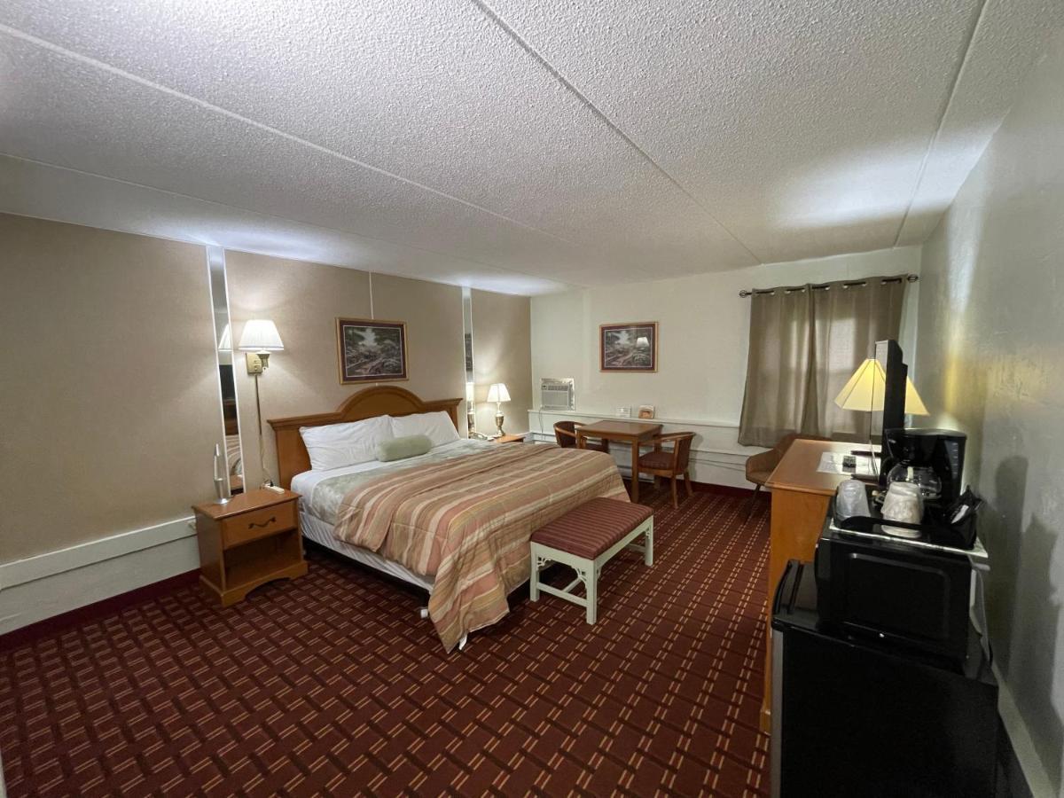 King Room - Non-Smoking