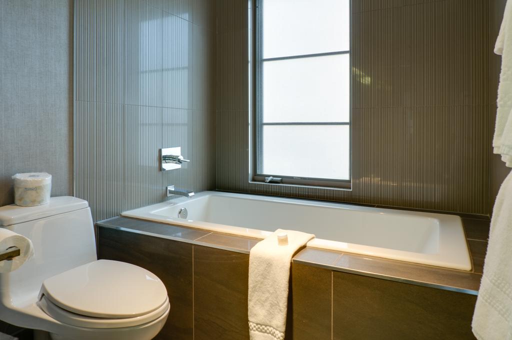 Luxury Suite