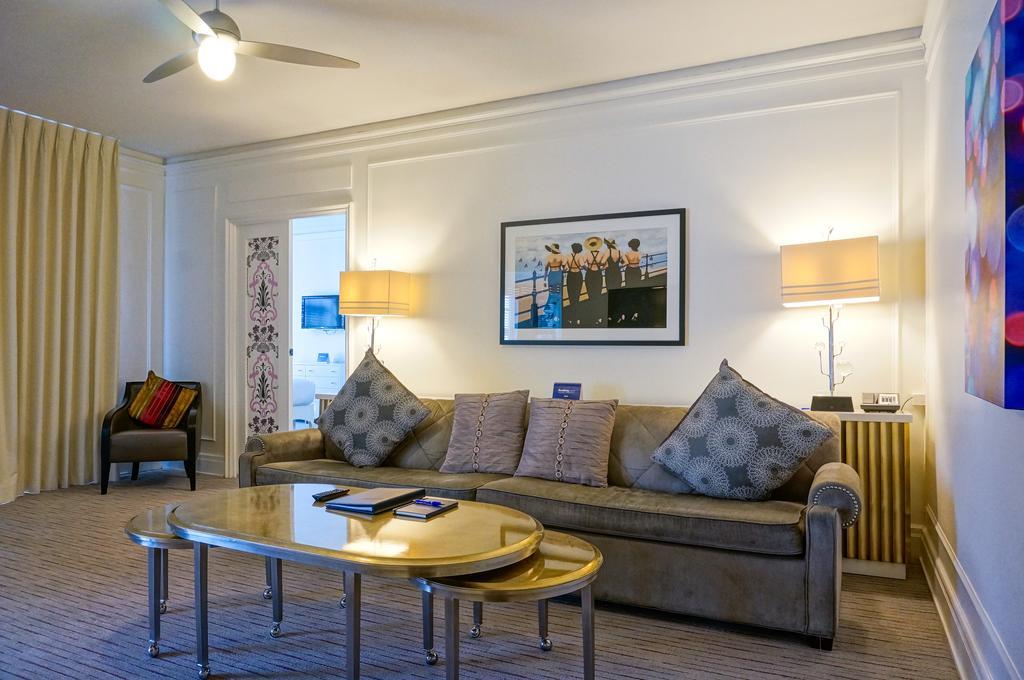 One-Bedroom Suite with Balcony