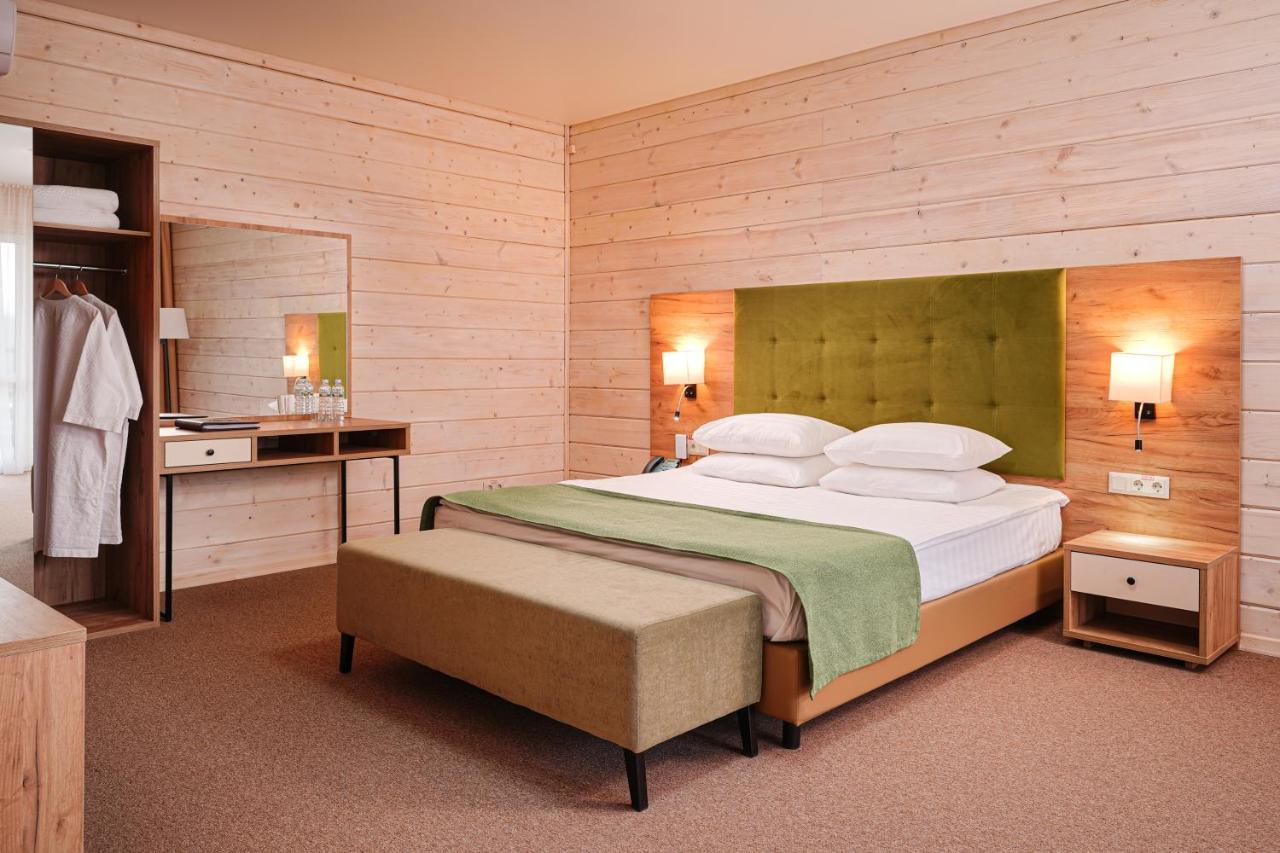 Standard Queen Room with Two Queen Beds