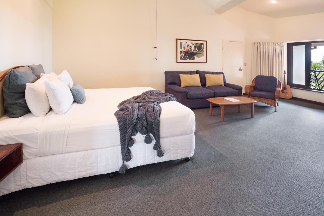 Pacific King Suite