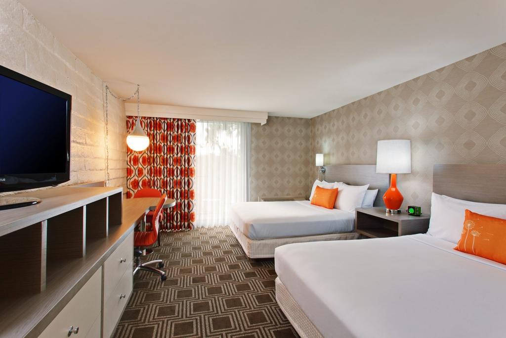 Deluxe Queen Room with Two Queen Beds,141208473:JPEG