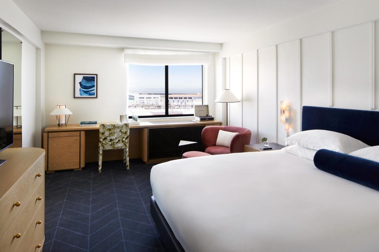 Premium King Room with City View,1130162244:JPEG