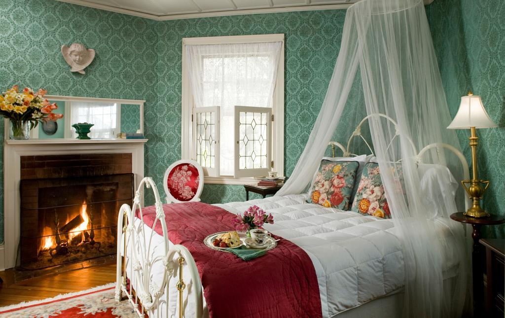 Spencer Room