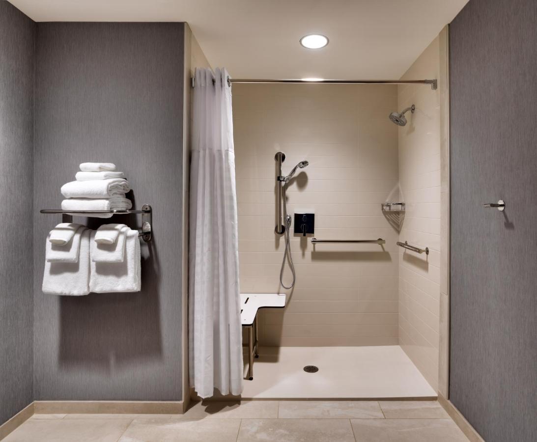 Queen Room with Two Queen Beds, Sofa Bed and Accessible Tub,1136163146:JPEG