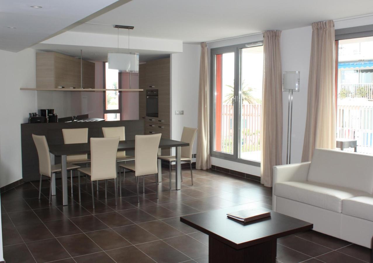 Family Apartment Terrace Street View
