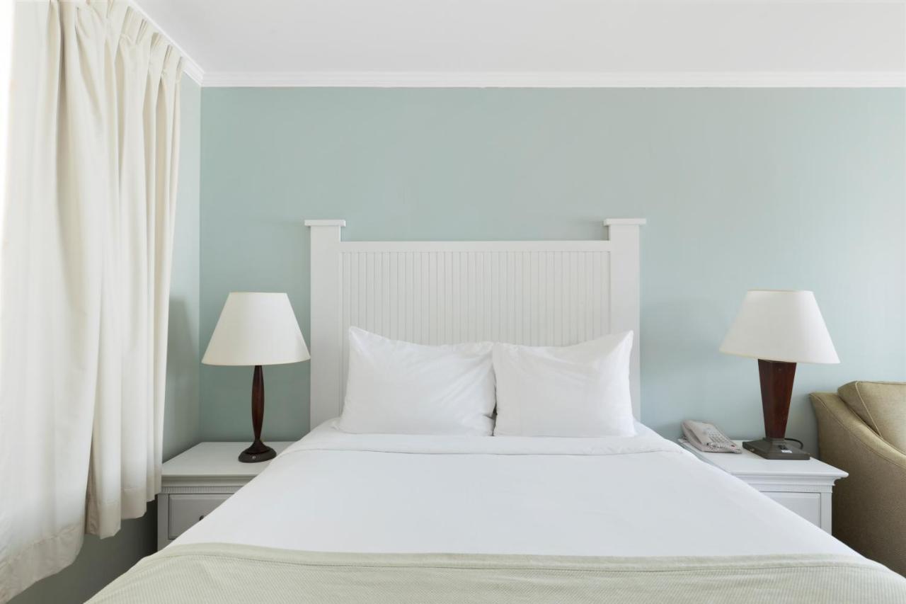 Garden Grove Deluxe Queen,1141488091:JPEG