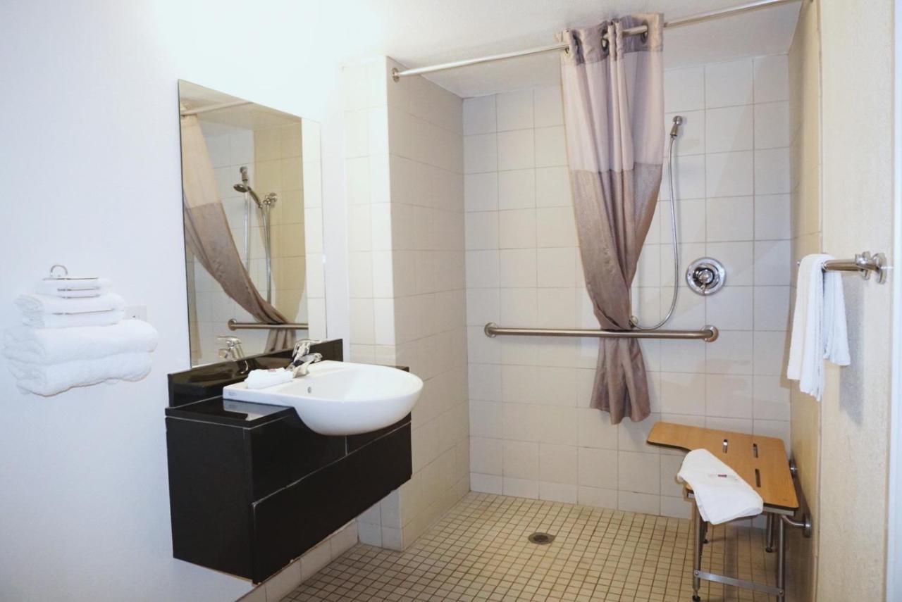 Double Room - Disability Access - Roll In Shower,1210418491:JPEG