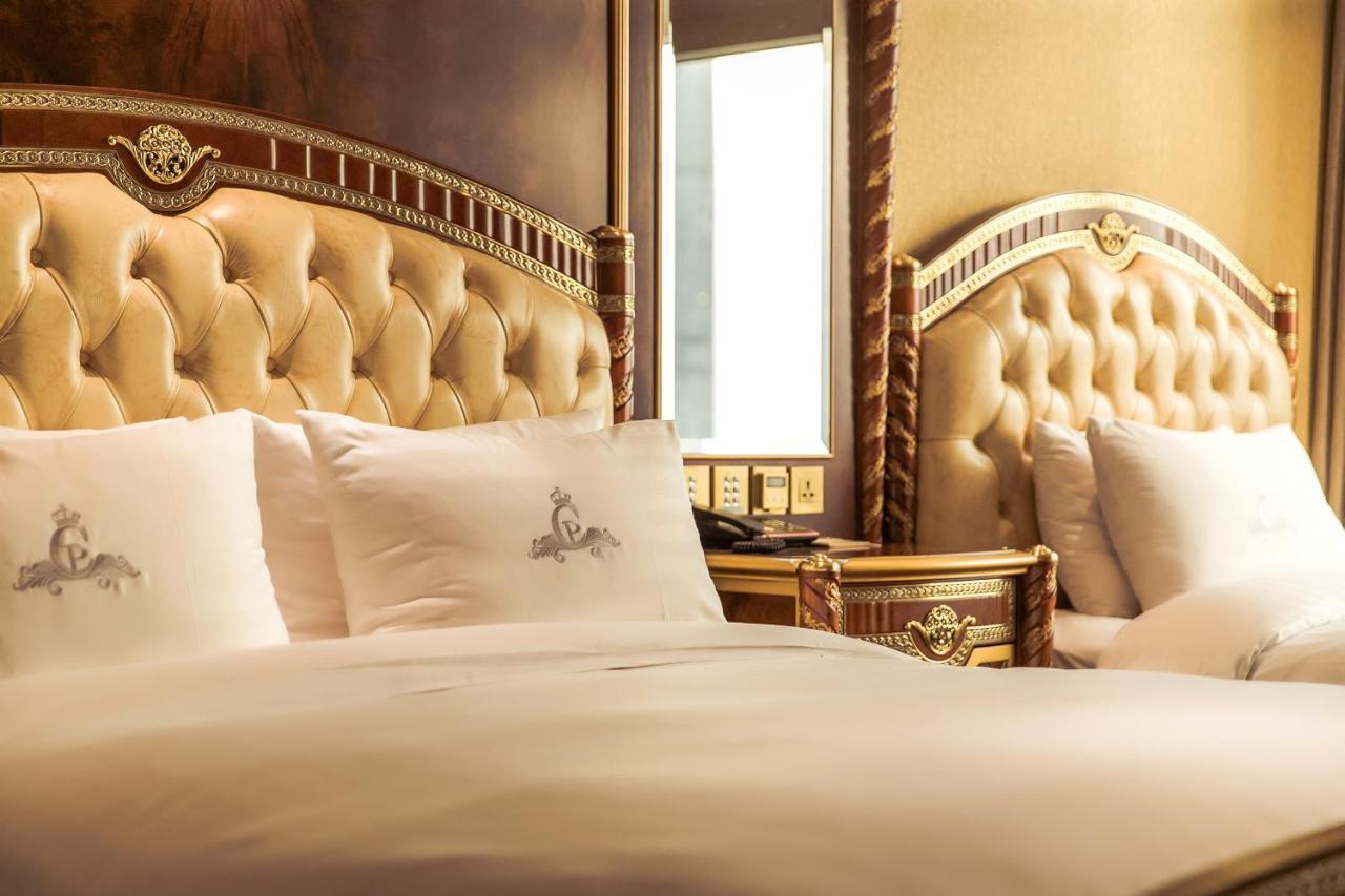 Deluxe Family Twin Room