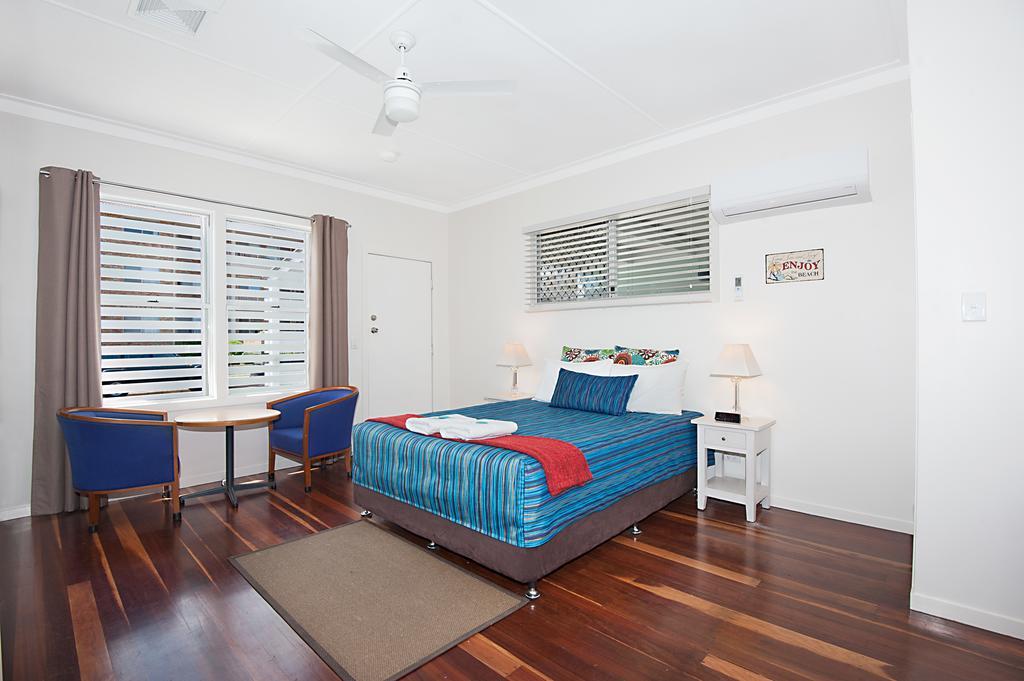 Standard Studio,654388377:JPEG