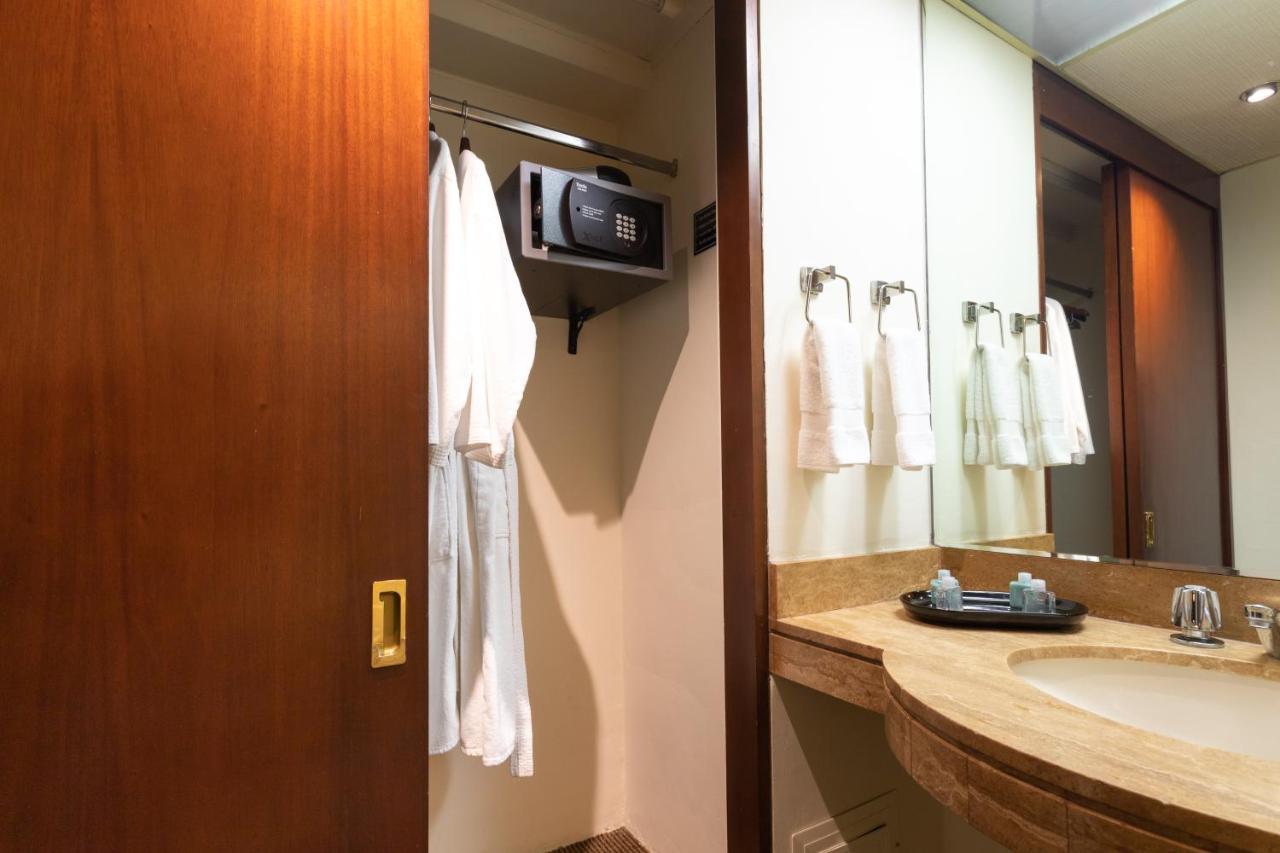 Junior Suite with King-Size Bed,1149588124:JPEG