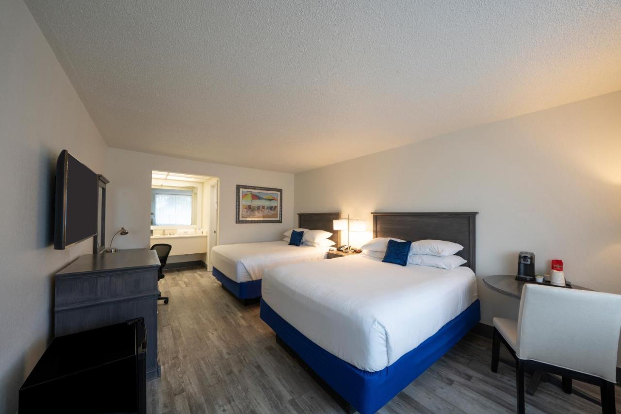 Queen Room with Two Queen Beds - Disability Access