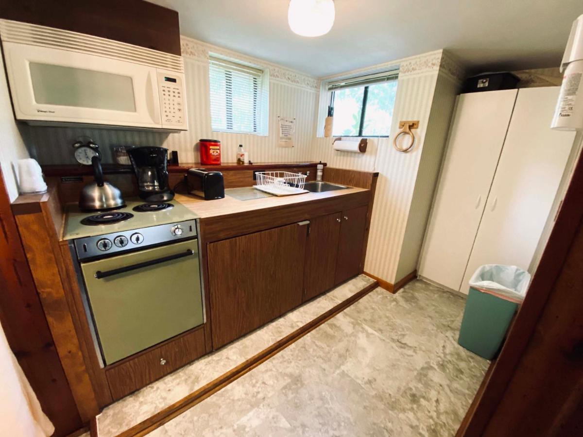 Hideaway Suite,1161748026:JPEG