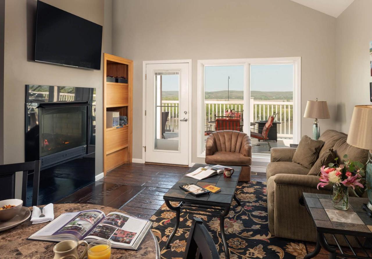 Suite with River View