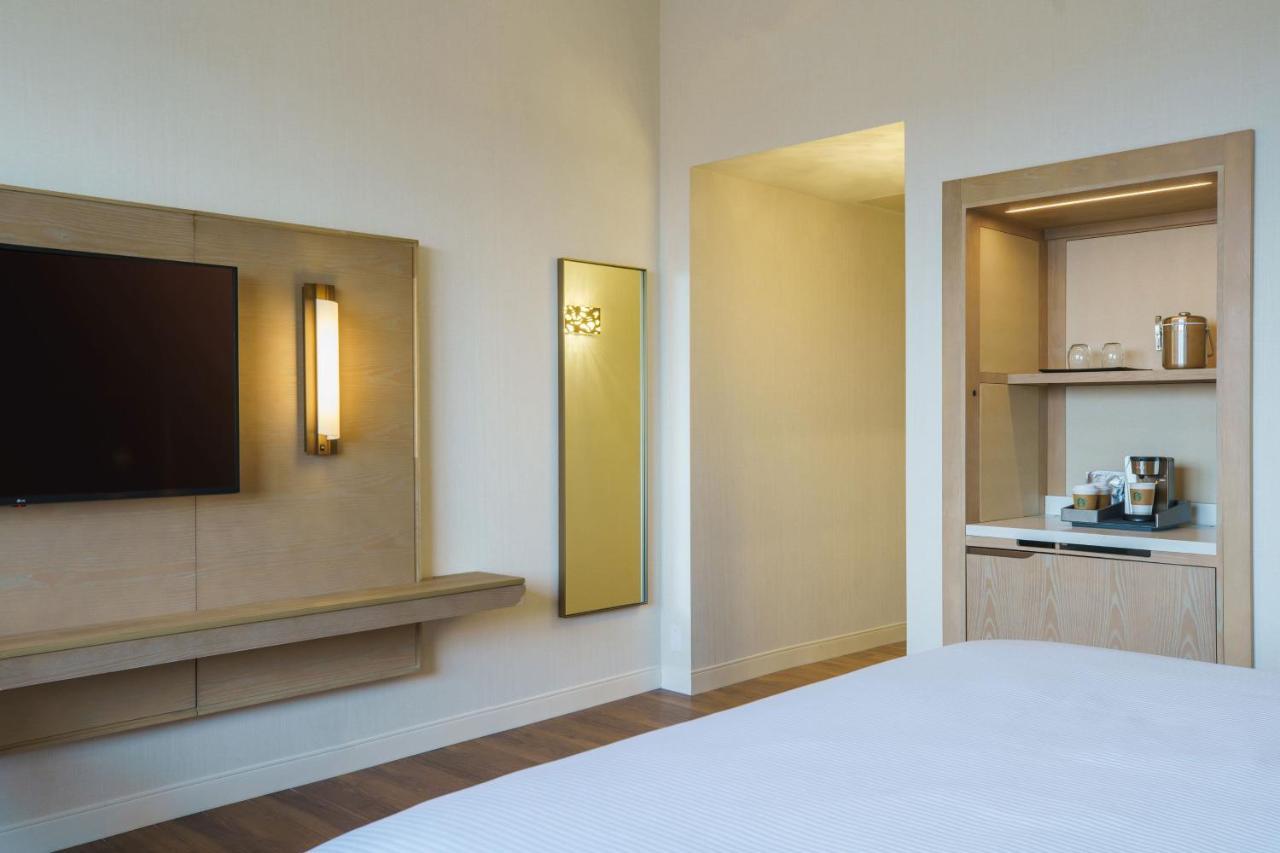 Room with 2 Queen Beds,1162908432:JPEG