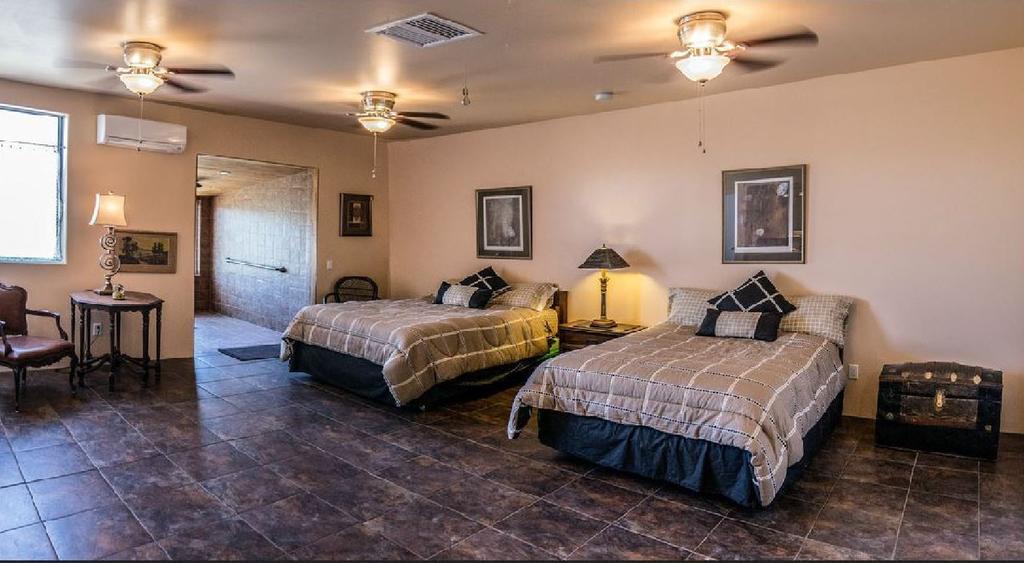 Double Room with Two Double Beds - Disability Access