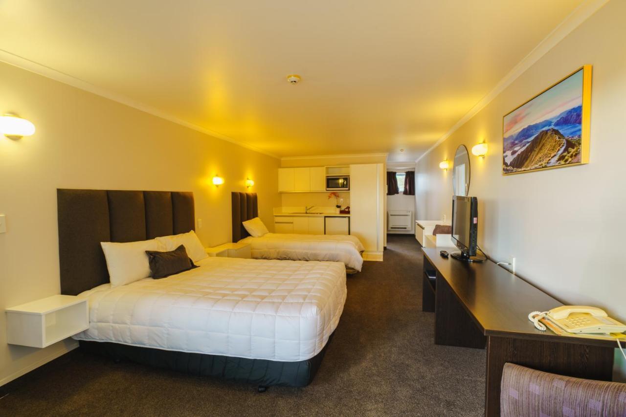 Twin Studio with Spa Bath,1163104701:JPEG