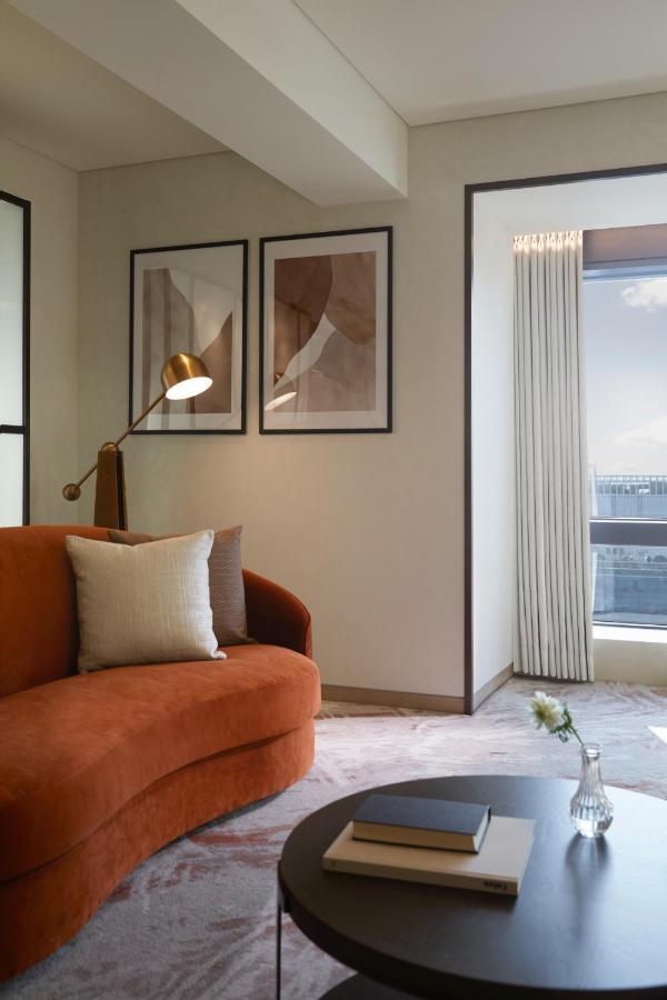 Corner Suite